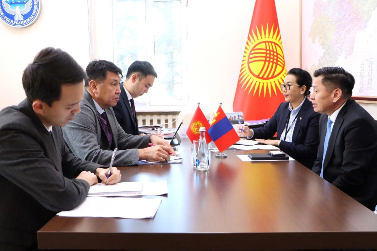 Kyrgyzstan and Mongolia discuss expanding trade and economic ties