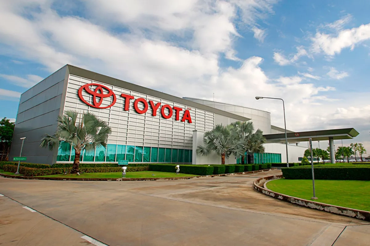 Toyota to shift most production from Mexico to Texas