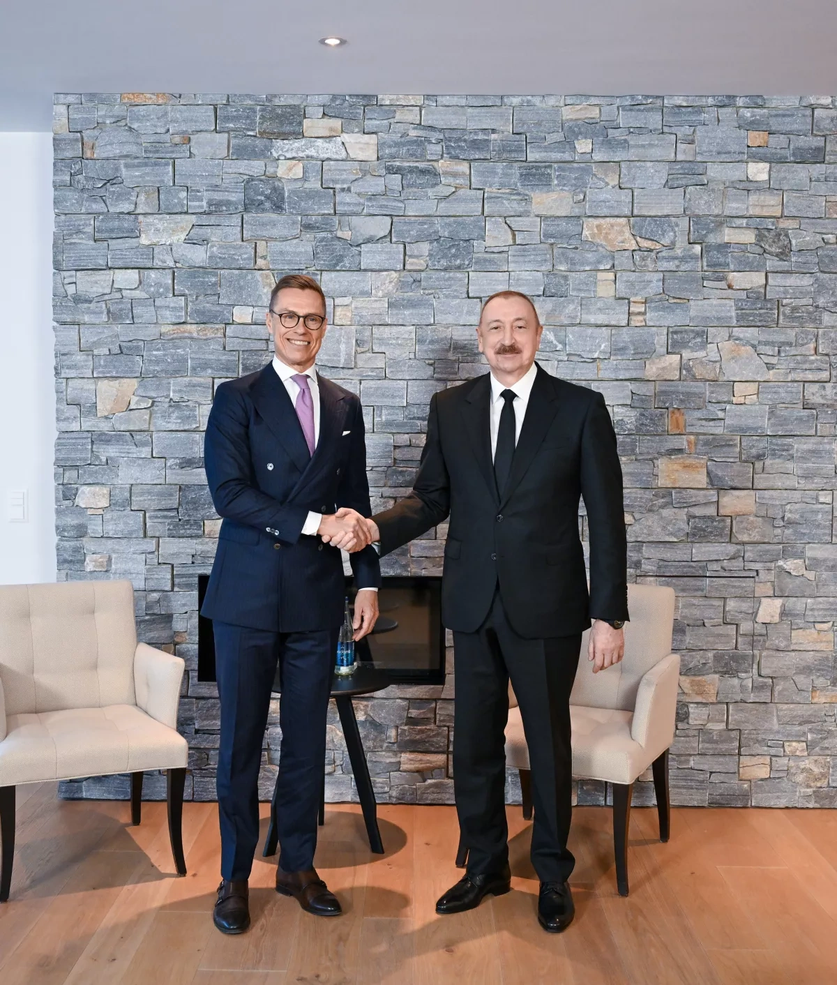 Azerbaijani, Finnish presidents discuss regional issues in Davos PHOTO