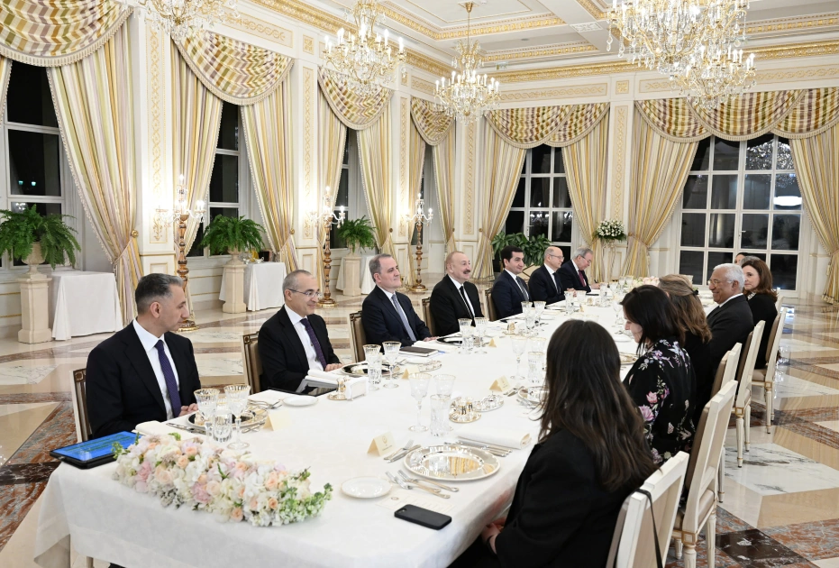 President Ilham Aliyev, President of European Council hold meeting in expanded format during official lunch (PHOTO)