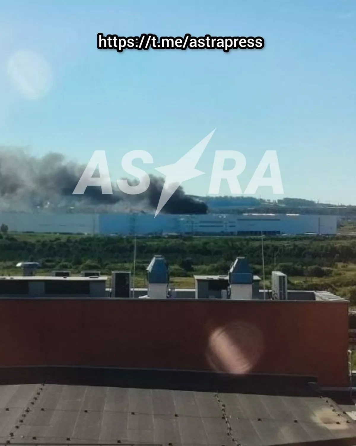 Drone attack triggers fire at Wildberries logistics hub in Russia's Yekaterinburg PHOTO/VIDEO