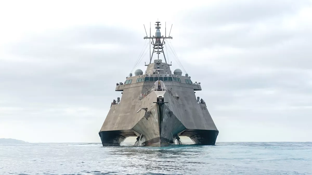 US mine-capable warships seen in Malaysia while Gulf tensions escalate