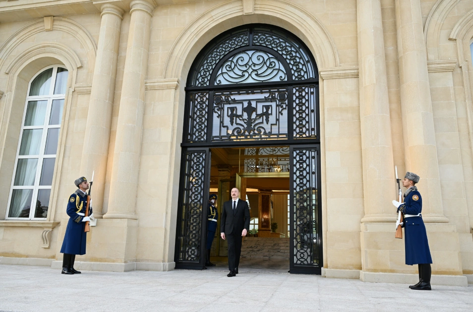 President Ilham Aliyev holds one-on-one meeting with President of the Italian Council of Ministers Giorgia Meloni (PHOTO)