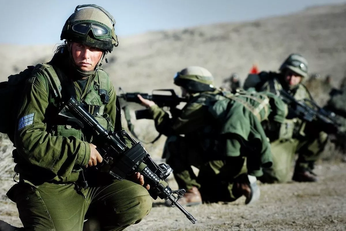 Israel authorises IDF to call up to 400,000 reservists amid rising tensions
