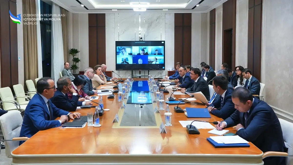 Uzbekistan reviews its macroeconomic situation with int'l financial institutions