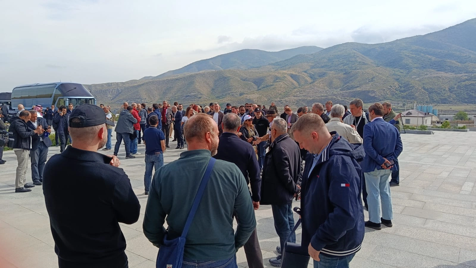 International conference participants visit Khojaly Genocide Memorial (PHOTO)