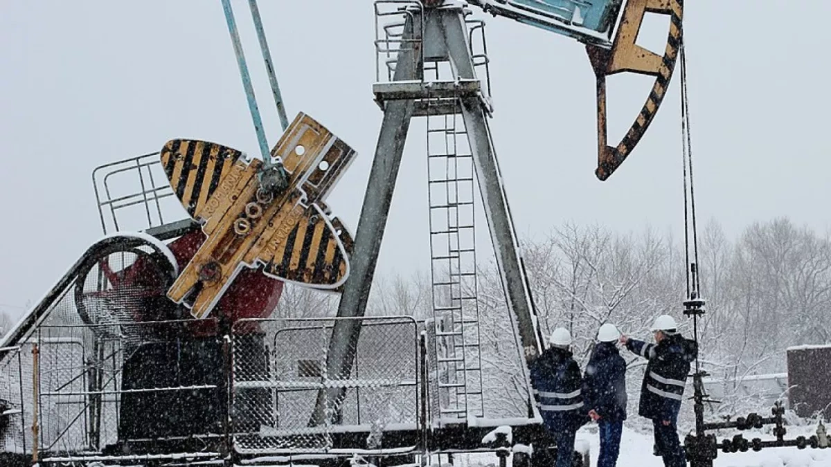 US sanctions push Russian oil to crisis as prices fall to $40