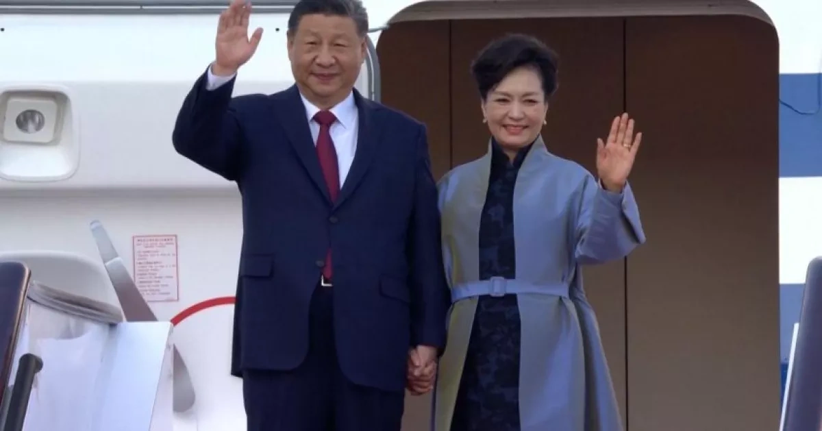 Chinese President Xi Jinping arrives in Kyrgyzstan for state visit