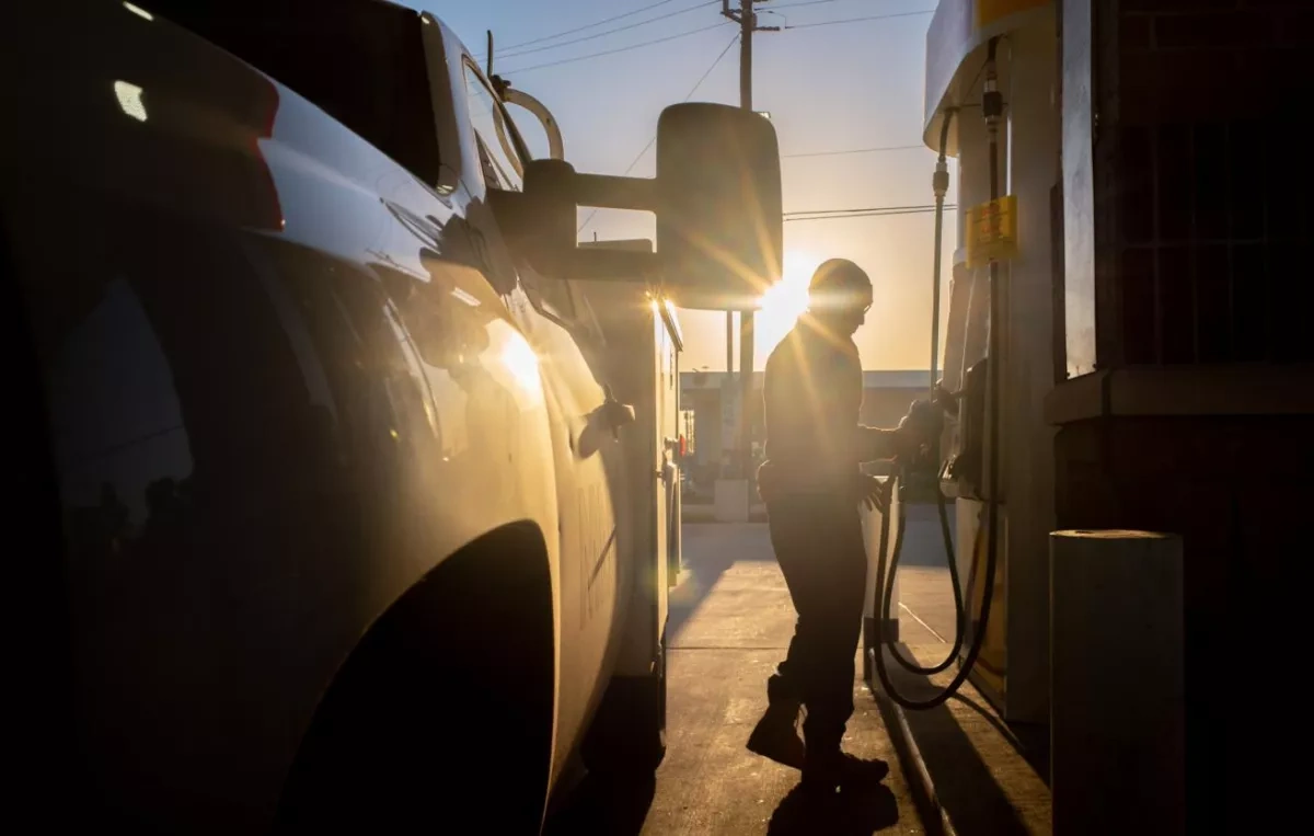 Trump proposes temporarily suspending federal gas tax amid soaring fuel prices