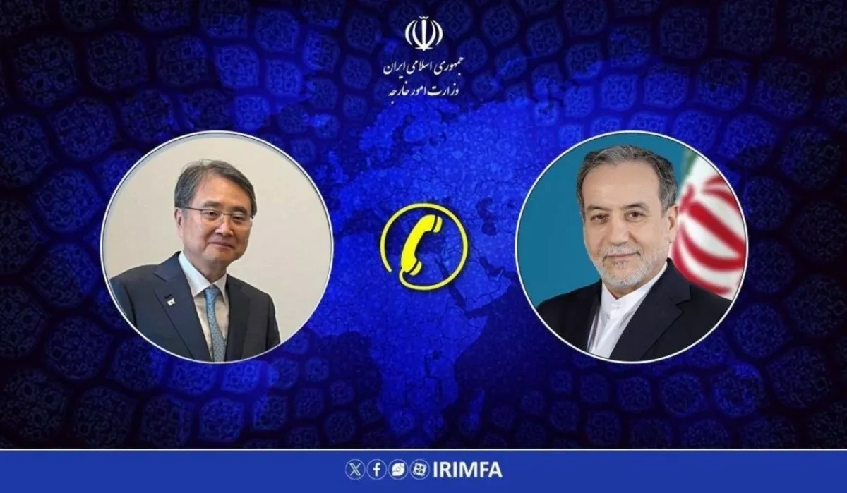 Iran raises Hormuz stakes in talks with South Korea