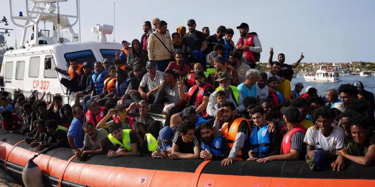 Media: Italy to propose EU-funded migrant detention centres in Armenia