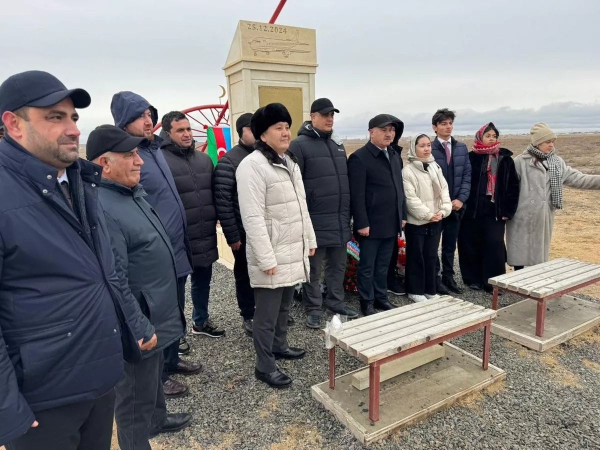 Kazakhstan's Aktau commemorates AZAL crash victims in anniversary gathering PHOTO