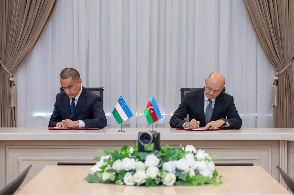 Azerbaijan, Uzbekistan sign roadmap to expand energy cooperation PHOTO