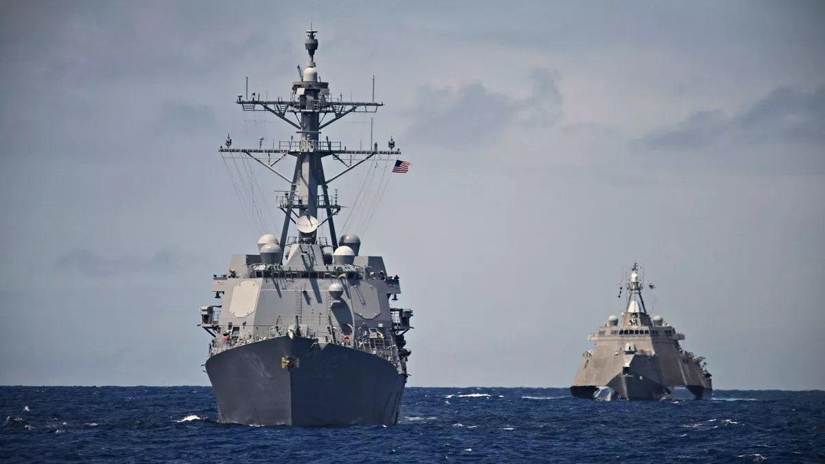 Iranian forces target US naval vessels near Bahrain