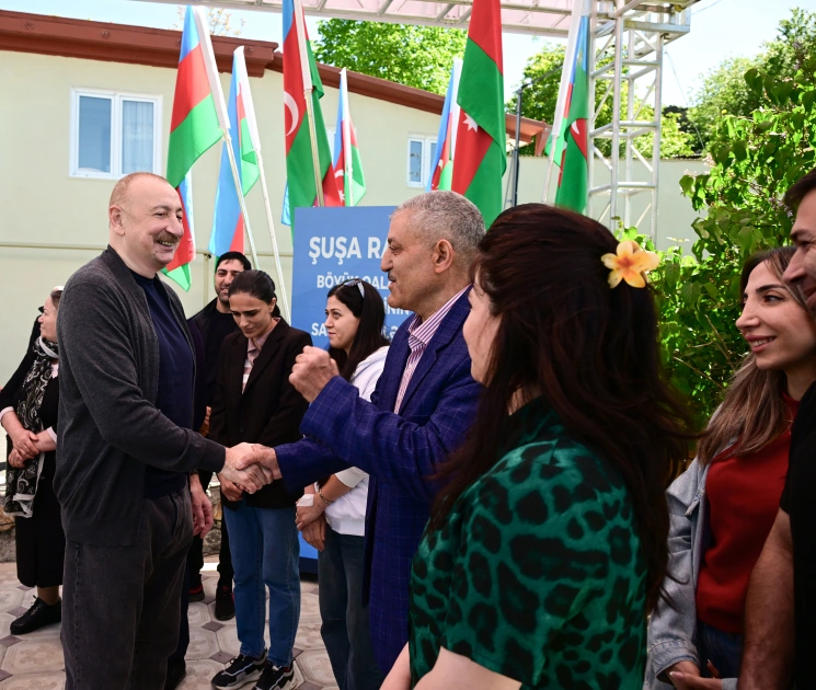 President Ilham Aliyev inspects reconstruction progress in Boyuk Galaderesi village of Shusha district, meets with residents (PHOTO)