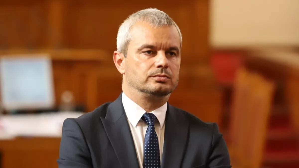 Eurointegration amid chaos: the Bulgarian paradox No budget, no government