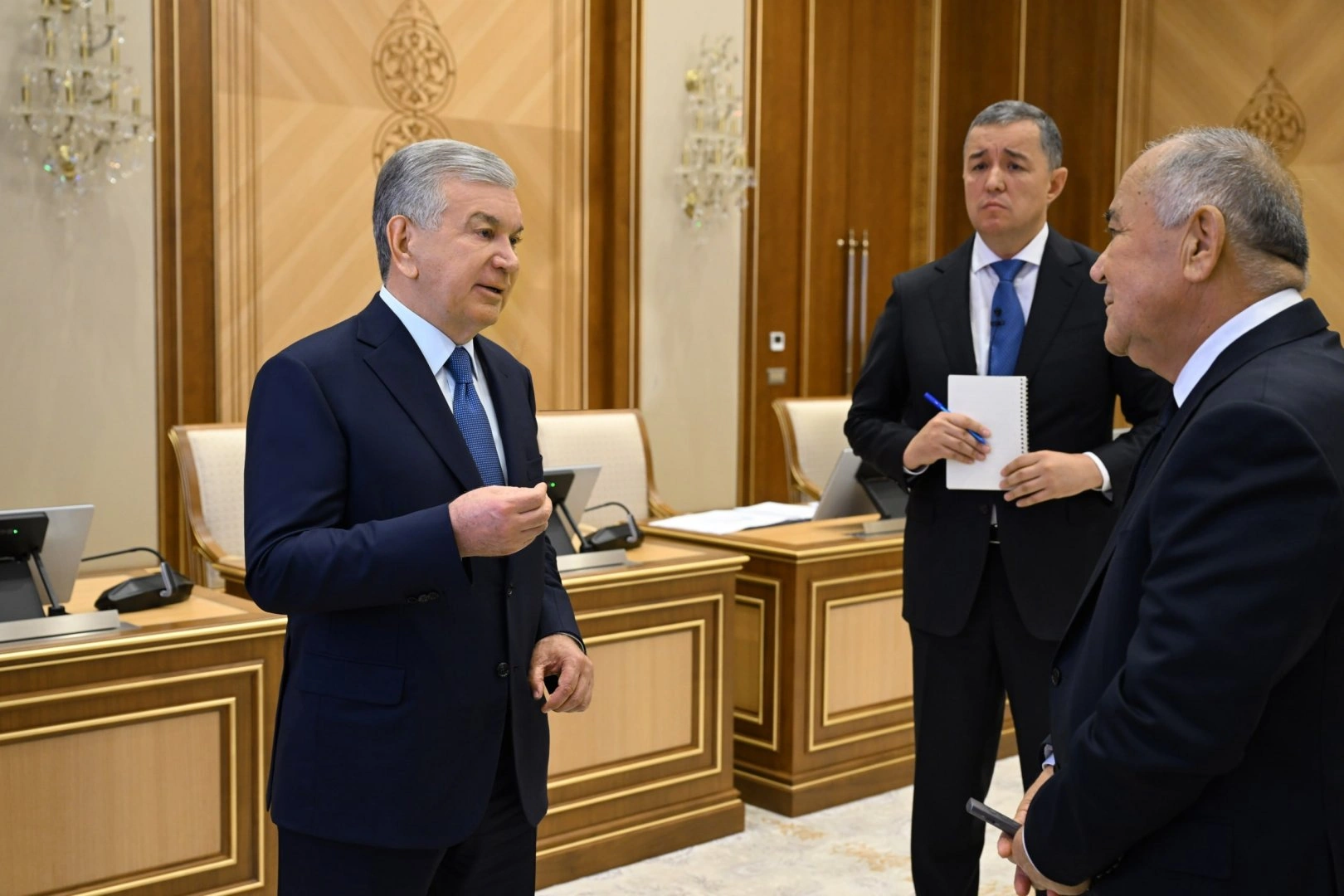 President Mirziyoyev reviews Uzbekneftegaz performance, sets 2026 priorities