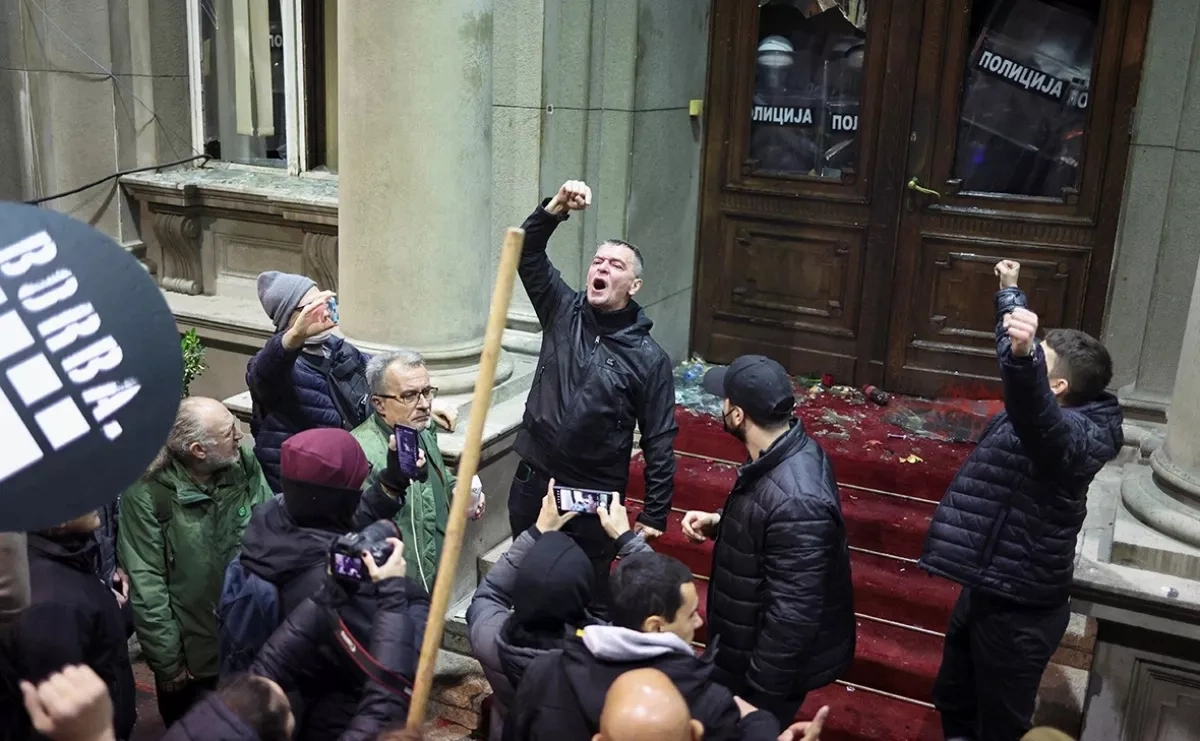 Serbia on the brink of snap elections Vučić’s calculation and the opposition crisis