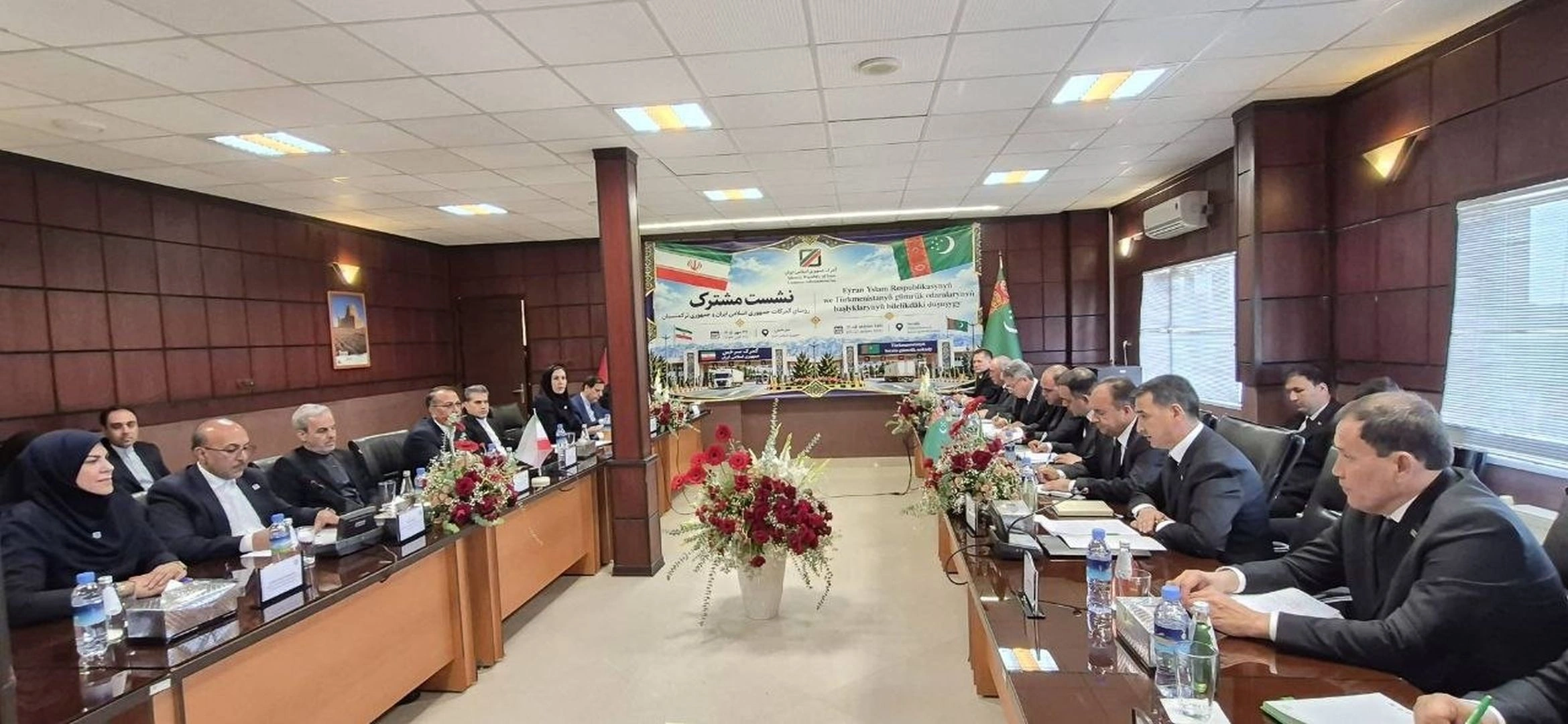 Iran, Turkmenistan prepare to increase cross-border truck traffic