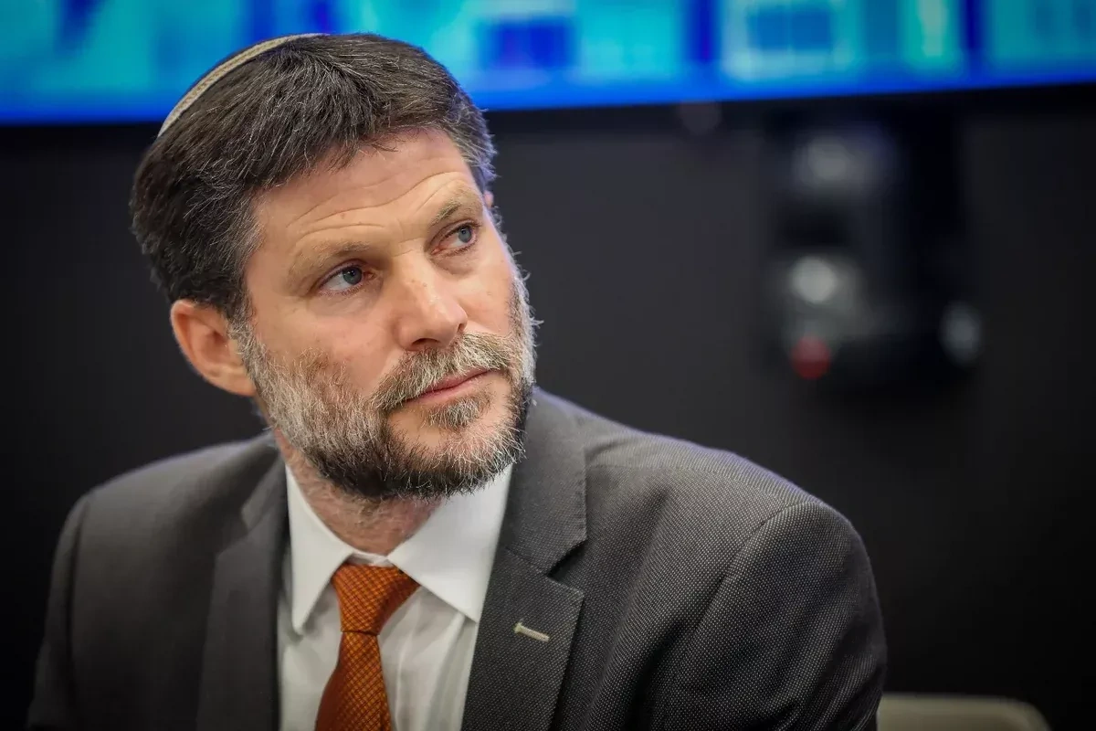 Israel's finance minister says Gaza should be "resettled" VIDEO