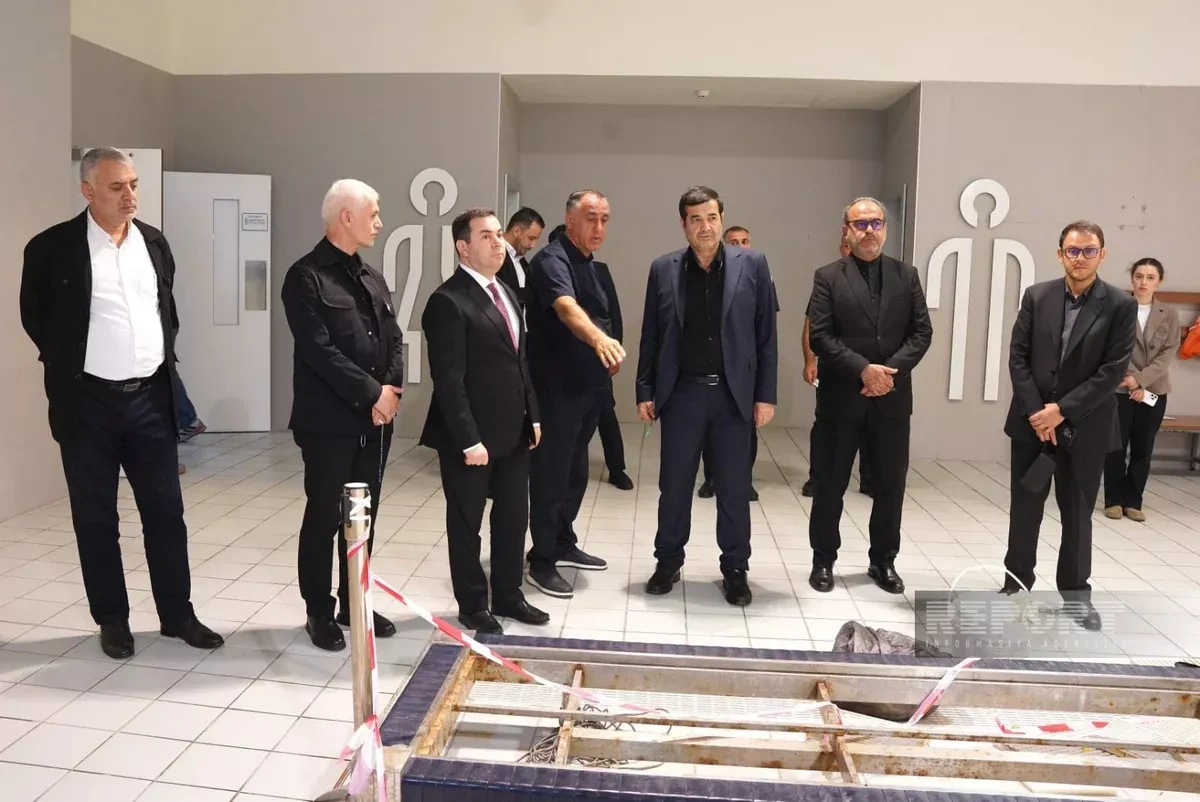 Iranian sports minister tours Baku Aquatic Palace PHOTO