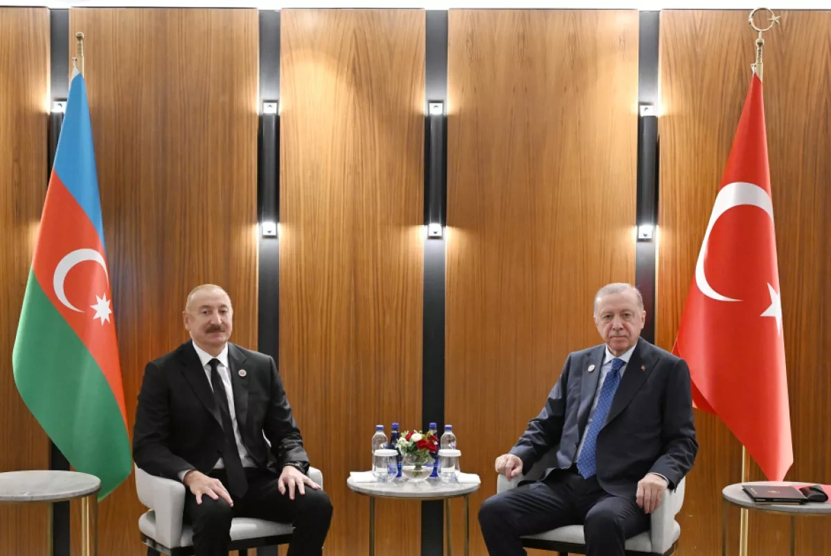 Azerbaijani, Turkish leaders meet on sidelines of Bishkek visit PHOTO