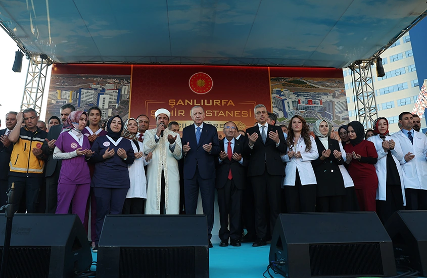 Turkish President attends opening of new transport interchange on Azerbaijan Boulevard