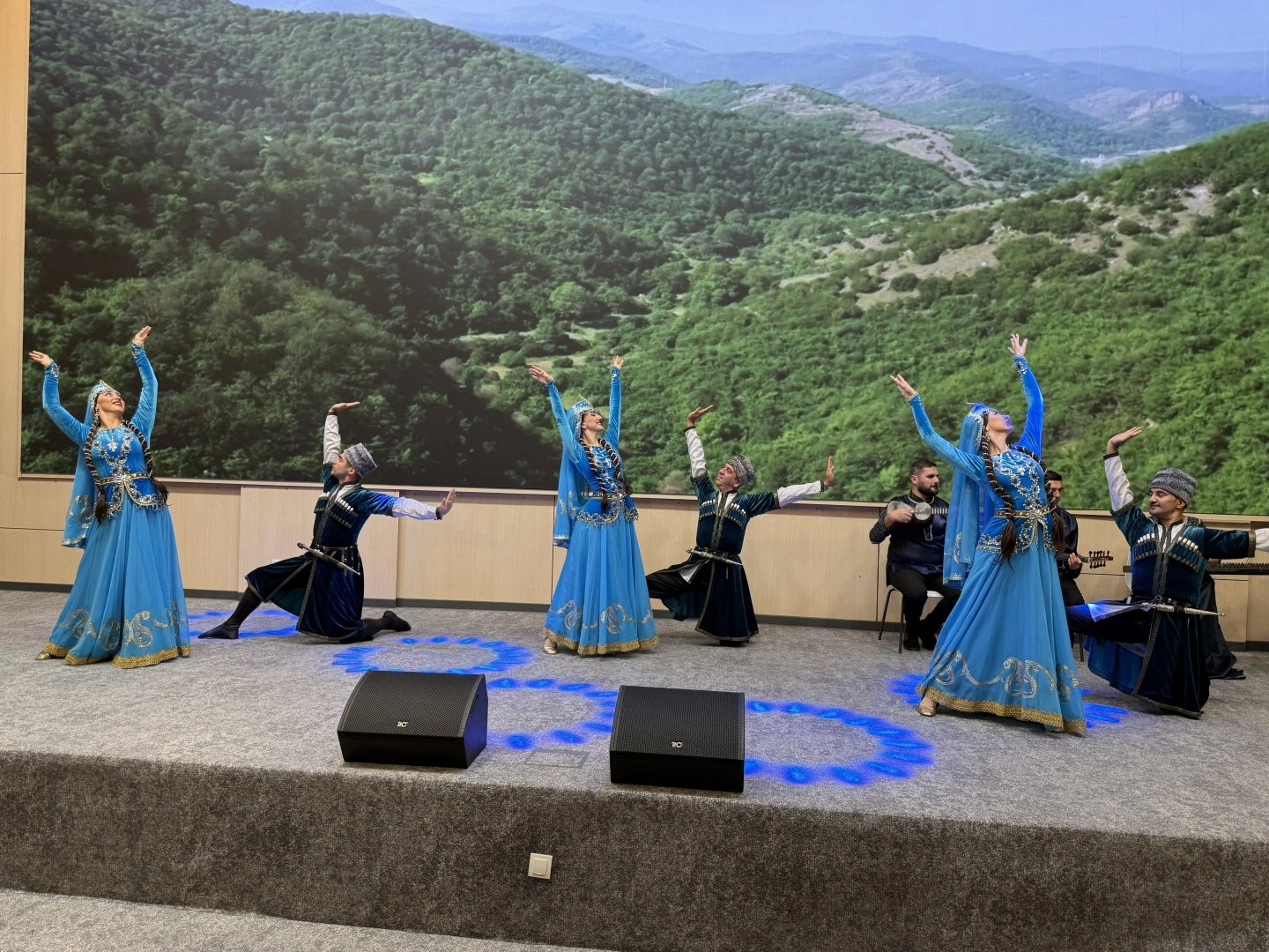 Azerbaijan's Fuzuli celebrates city day with concert program (PHOTO)