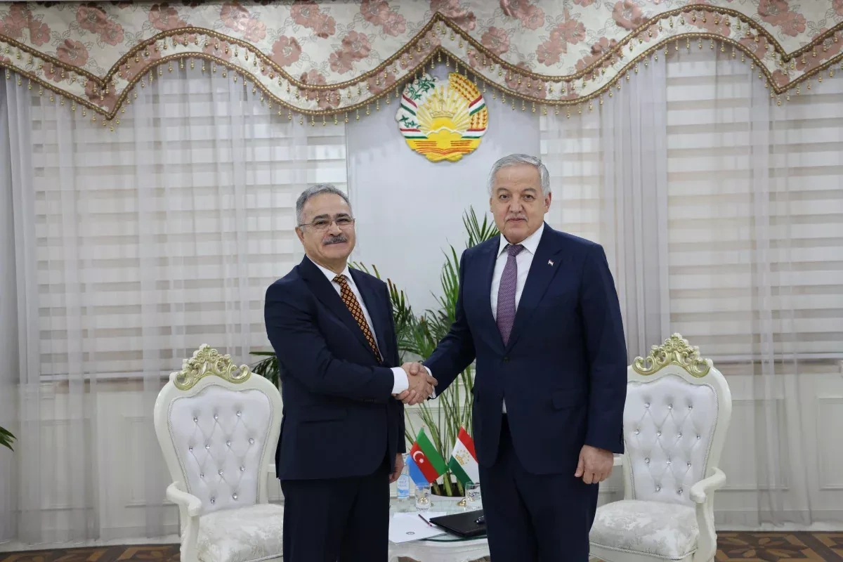 Azerbaijan, Tajikistan discuss deepening bilateral ties PHOTO