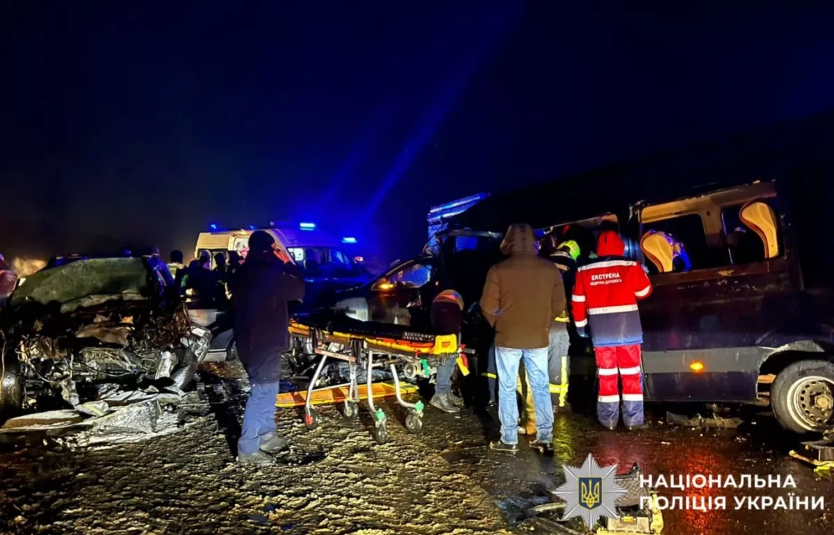 One killed, 13 injured in multi-vehicle crash on Kyiv–Kharkiv highway Photo