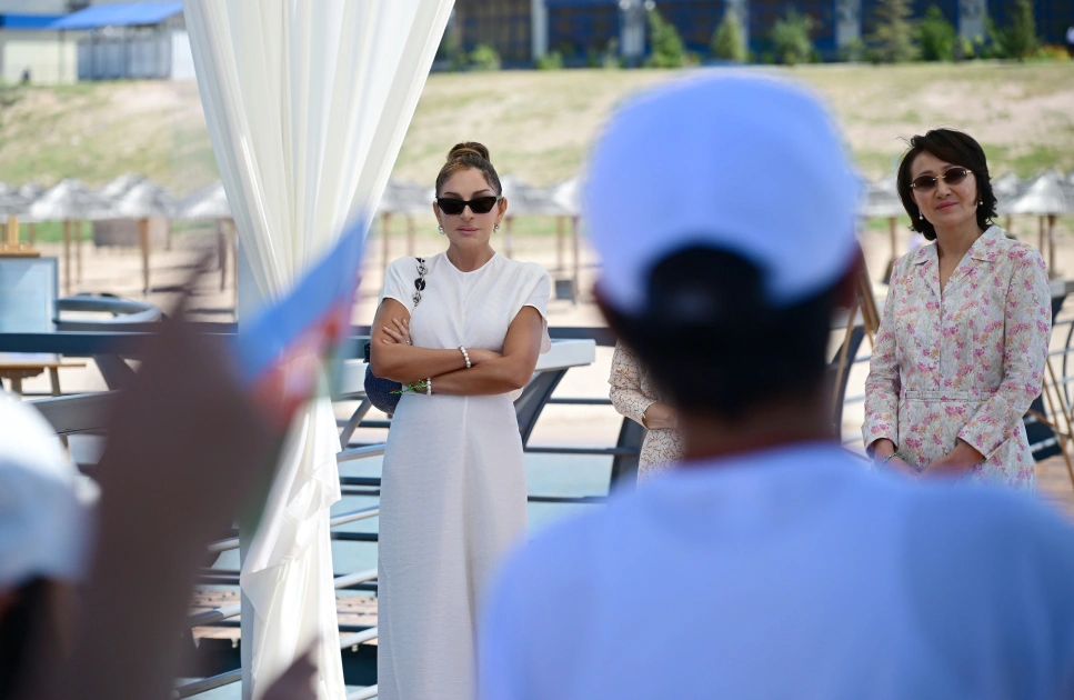 First Lady Mehriban Aliyeva visits “Altyn Balalyk” Health and Rehabilitation Center in Cholpon-Ata (PHOTO/VIDEO)