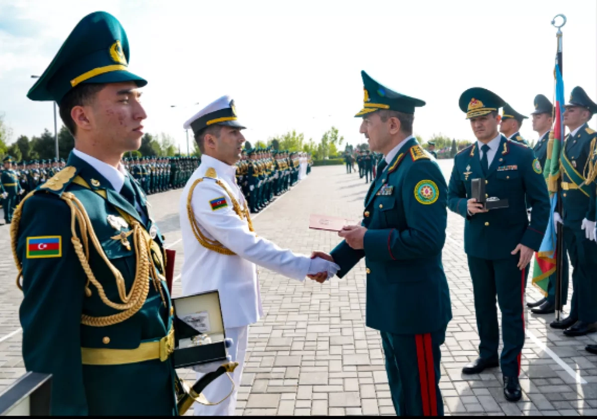 Azerbaijan border service academy marks 15th graduation ceremony Photo