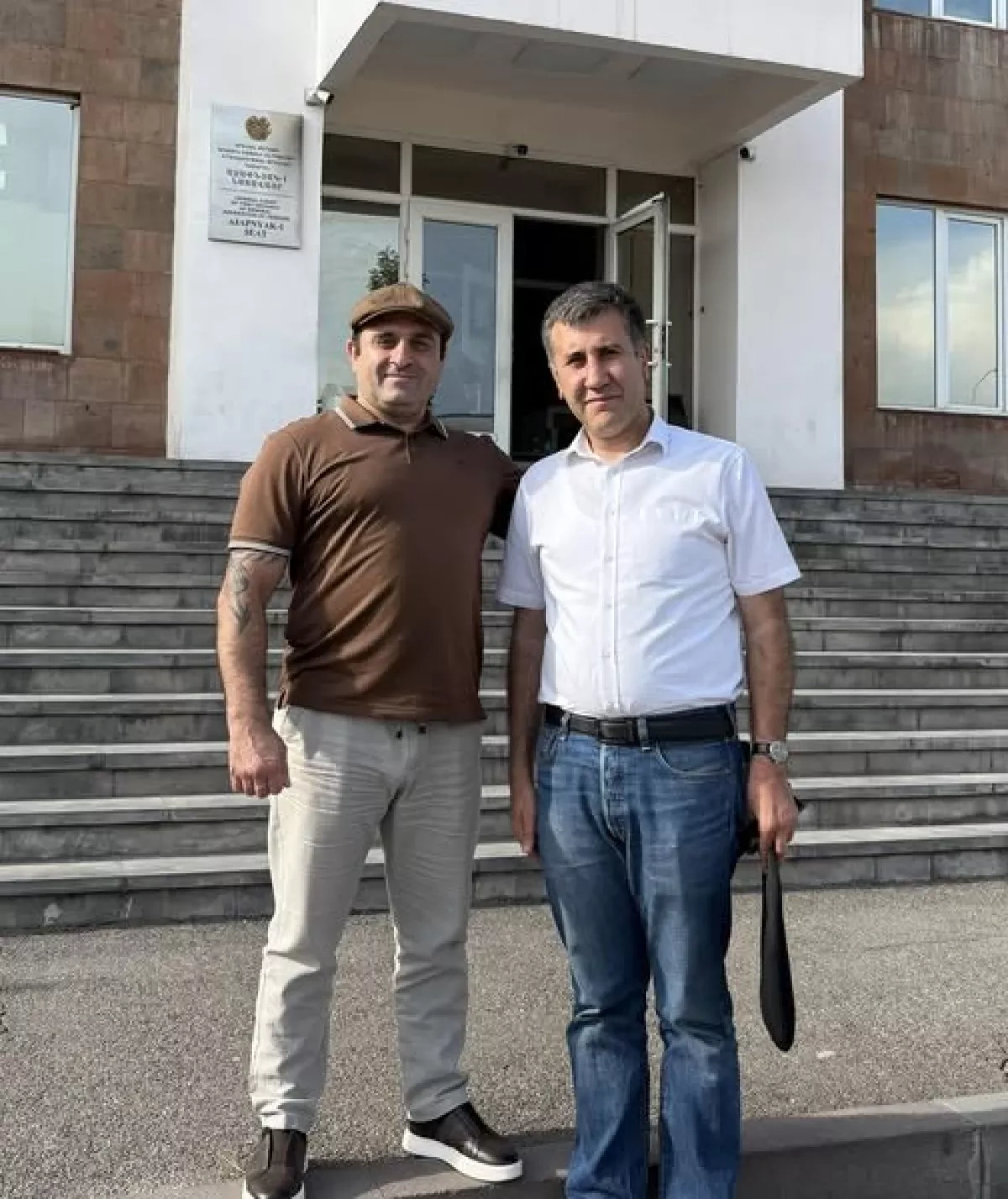 Armenian court acquits blogger who called prime minister “traitor”