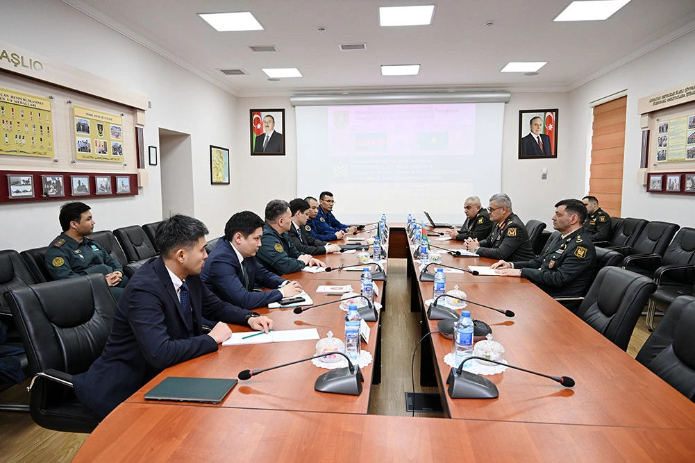 Azerbaijan, Kazakhstan explore new frontiers for military collaboration (PHOTO)