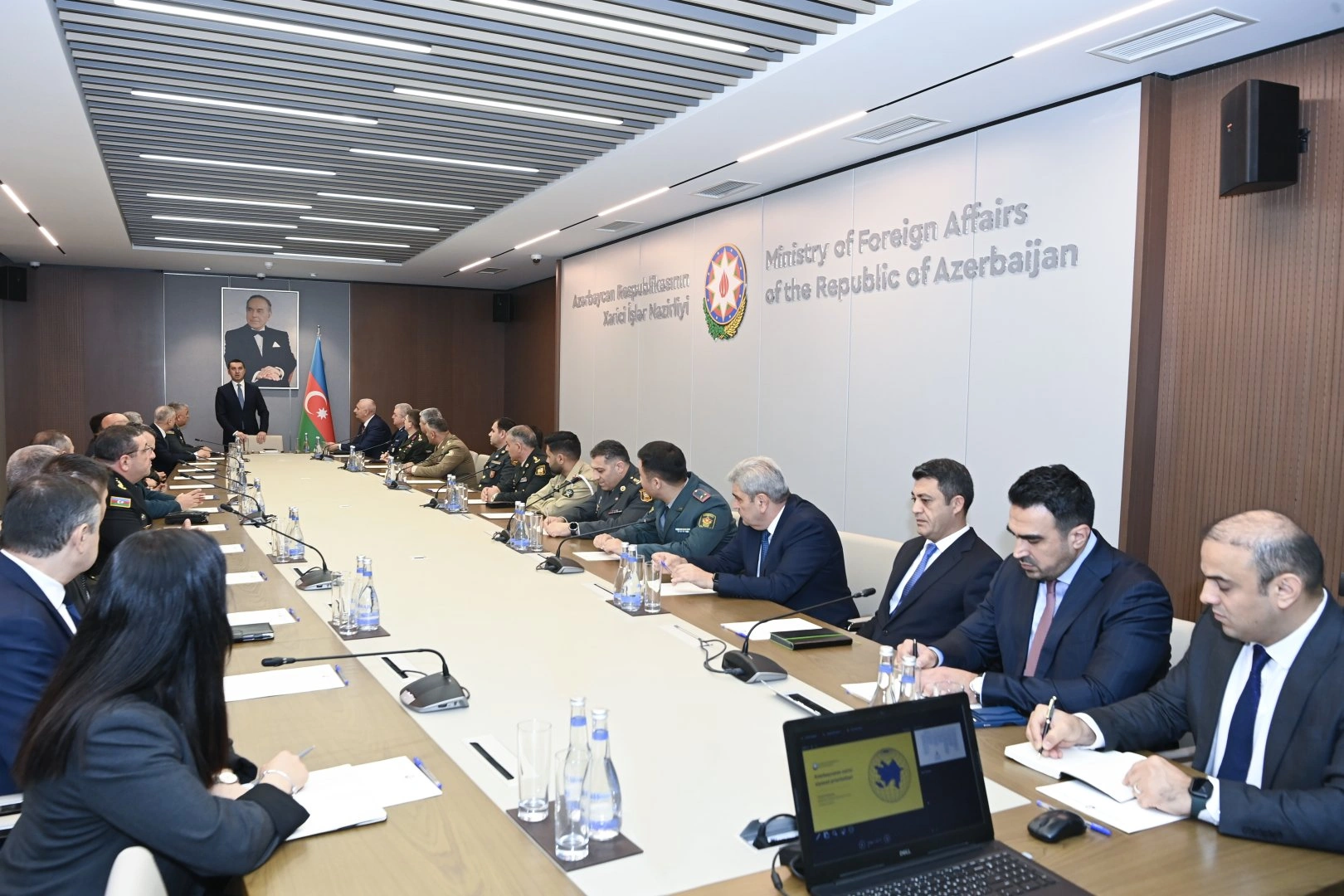 Azerbaijan’s MFA meets National Defense University course attendees (PHOTO)