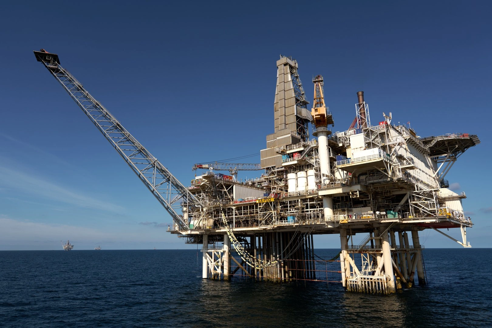 East Azeri platform in Caspian produces over 645M barrels of oil to date