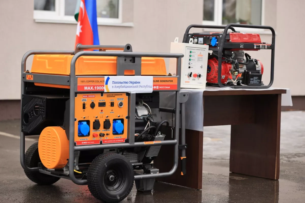 Generators and heating units from Azerbaijan reach Ukraine's Irpin photo