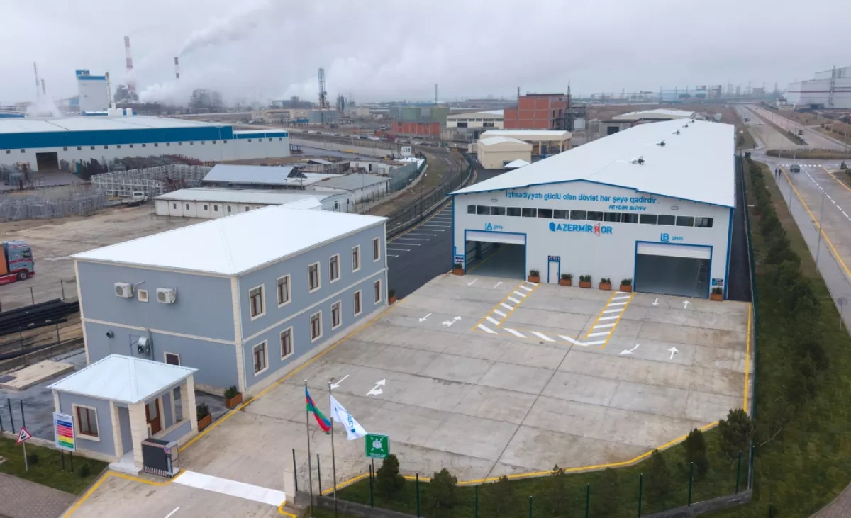President Ilham Aliyev inaugurates “Azermirror” plant in Sumgayit Industrial Park Photo