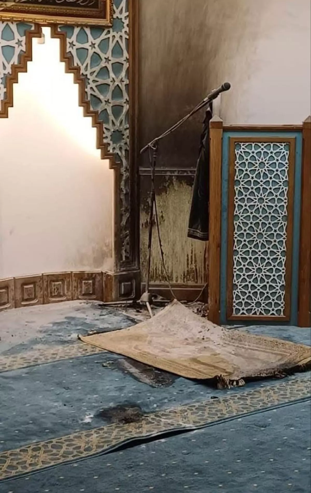 Molotov cocktail attack targets Islamic site in western Ukraine PHOTO