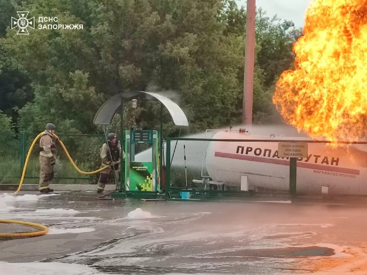 Russian drone strikes firefighters battling blaze at Zaporizhzhia petrol station PHOTO