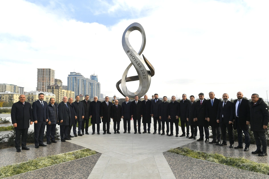 Turkish Vice President visits Victory Park in Azerbaijan's Baku (PHOTO)