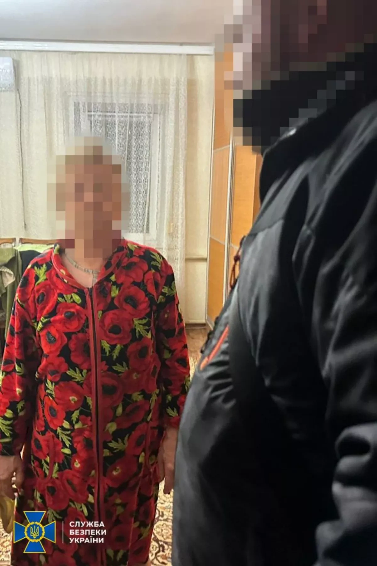 Ukraine’s SBU dismantles draft evasion plan, seizes $300,000 from medical chief PHOTO