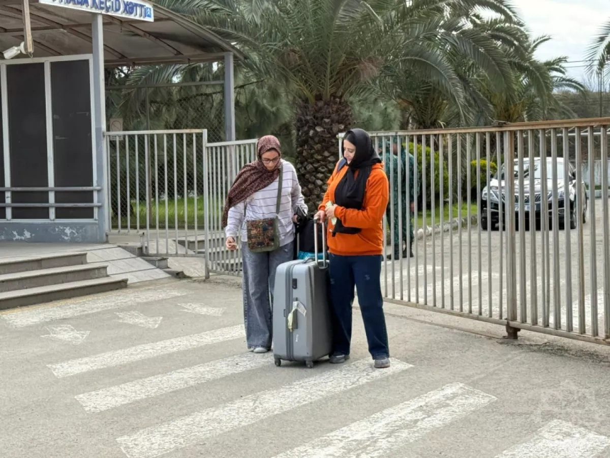 Mass evacuation underway: 39 Indian nationals enter Azerbaijan from Iran PHOTO