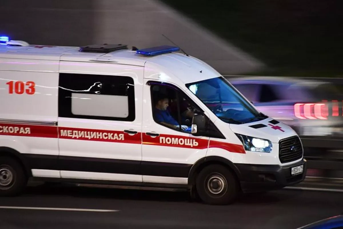 Police officer killed in suicide bombing in Moscow