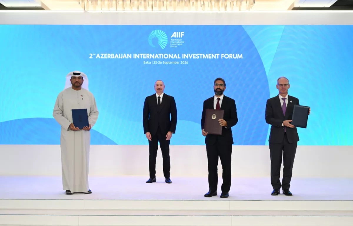 Azerbaijan investment forum sees exchange of newly signed documents PHOTO