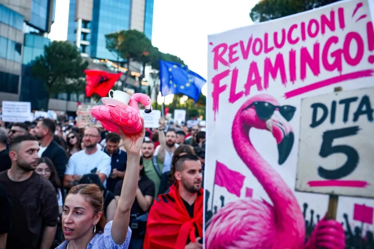 Thousands protest in Tirana over planned luxury resort linked to Kushner PHOTO/VIDEO