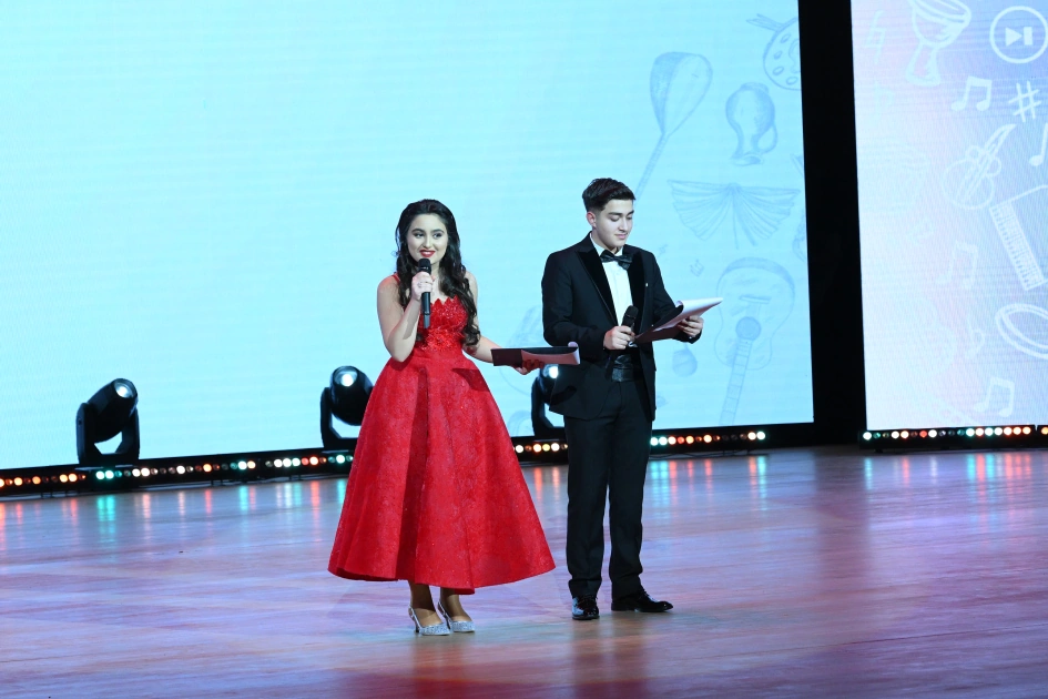Heydar Aliyev Foundation VP Leyla Aliyeva and Alena Aliyeva attend awarding ceremony of Children’s Art Contest (PHOTO)