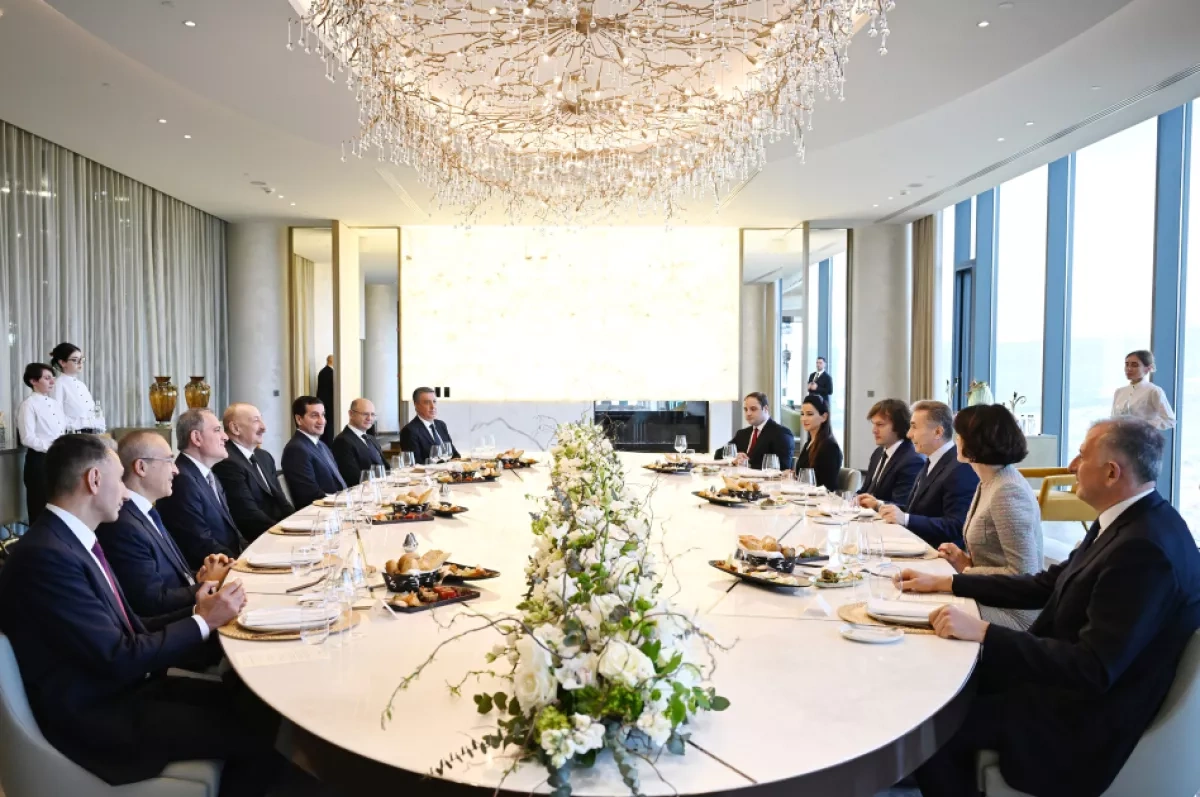 Georgian Dream chairman hosts luncheon for Azerbaijani president in Tbilisi PHOTO