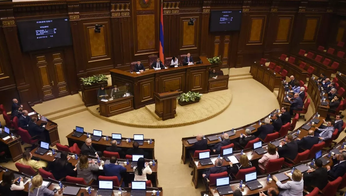 Hraparak: Armenian ruling party tests MPs’ loyalty to Pashinyan before elections