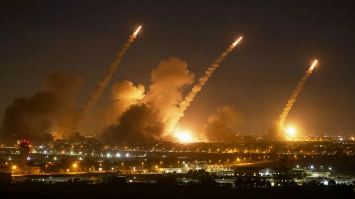 IRGC claims strikes on US bases in Kuwait and Bahrain VIDEO
